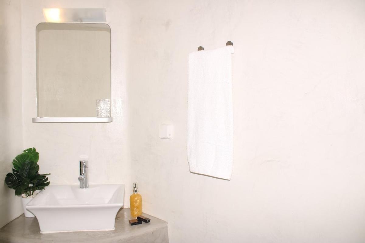 Villa Solasta #2 With Jacuzzi In Santorini Akrotírion المظهر الخارجي الصورة